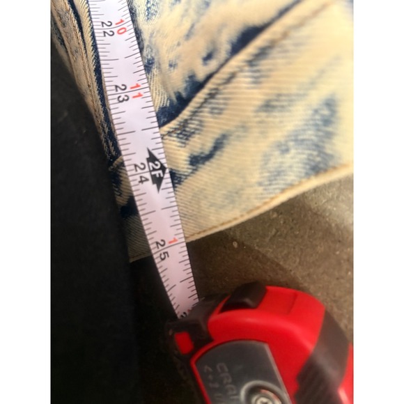 Vintage rare Fluid Acid Wash Denim Jacket with Leather Collar and Pins - Picture 9 of 11